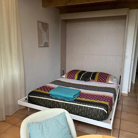 Studio Dans Villa A Nice Ouest Exterior photo